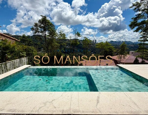 CASA DE 550 M² À VENDA NO CONDOMÍNIO VILA ALPINA – EM FASE FINAL DE CONSTRUÇÃO E COM VISTA DEFINITIVA.