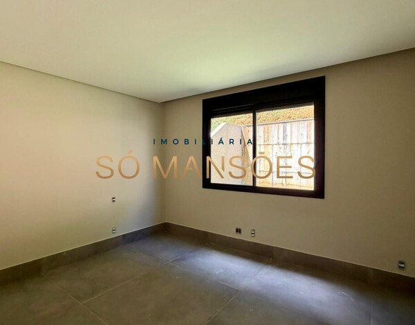 CASA DE 550 M² À VENDA NO CONDOMÍNIO VILA ALPINA – EM FASE FINAL DE CONSTRUÇÃO E COM VISTA DEFINITIVA.