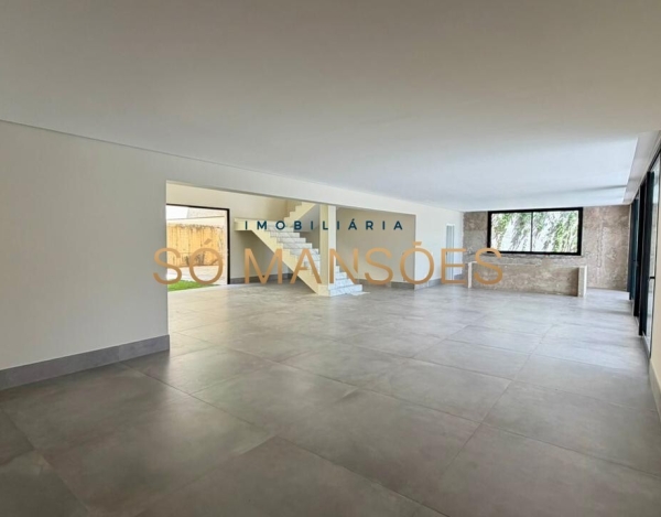 Casa com Ampla Garagem de 550 m² à Venda com 4 Suítes e Vista Definitiva no Vila Alpina, Nova Lima - MG
