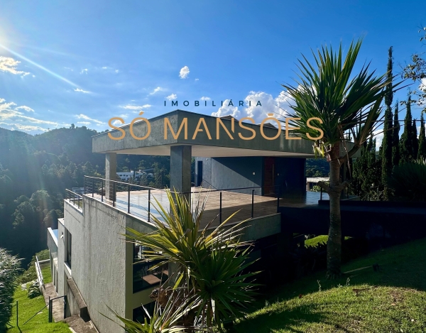 Casa de Luxo de 572 m² à Venda com 3 Suítes e Vista Panorâmica no Vale dos Cristais, Nova Lima - MG