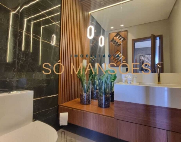 Casa Espaçosa de 311 m² à Venda com 4 Suítes e Piscina Aquecida no Alphaville - Lagoa dos Ingleses, Nova Lima - MG