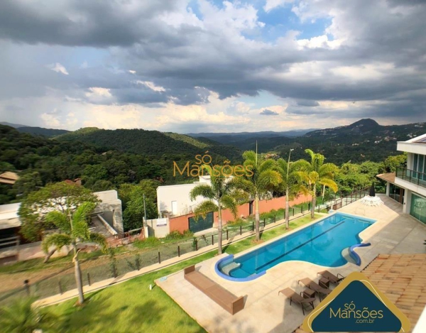 Casa espetacular de altíssimo luxo à venda em condomínio fechado.