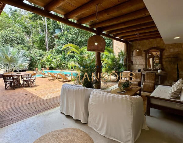 Casa à Venda no Condomínio Coqueiral – Trancoso/BA.