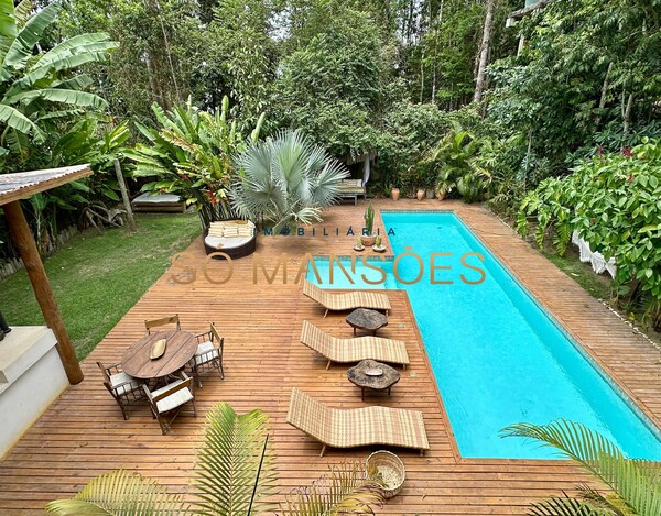 Casa à Venda no Condomínio Coqueiral – Trancoso/BA.