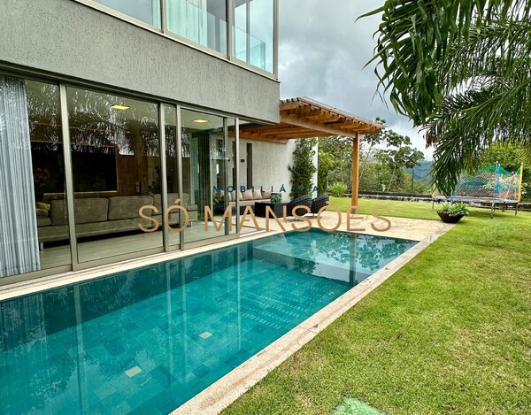 Casa de 500m² à Venda no Condomínio Quintas do Sol - Nova Lima/MG.