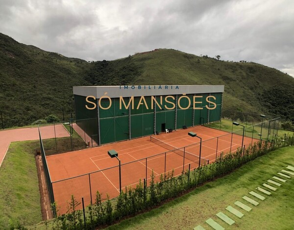 LOTE DE 5.775m² A VENDA NO CONDOMÍNIO QUINTAS DO MORRO 