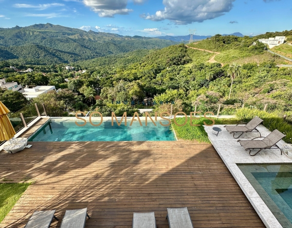 Casa de Luxo de 845 m² à Venda com 5 Suítes e Vista Definitiva no Mirante da Mata, Nova Lima - MG