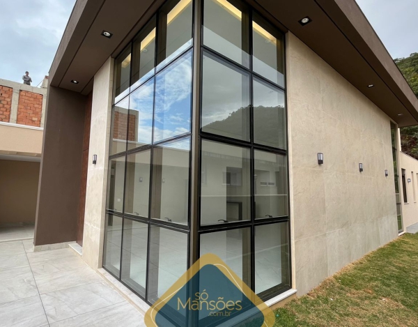 CASA DE 387m² À VENDA NO CONDOMÍNIO QUINTAS DO SOL
