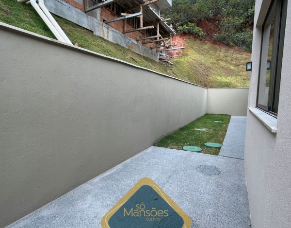 CASA DE 387m² À VENDA NO CONDOMÍNIO QUINTAS DO SOL