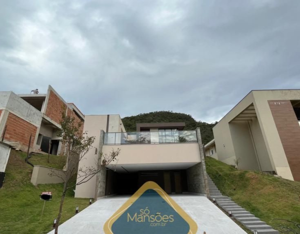 CASA DE 387m² À VENDA NO CONDOMÍNIO QUINTAS DO SOL