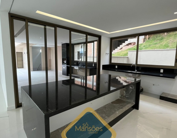 CASA DE 387m² À VENDA NO CONDOMÍNIO QUINTAS DO SOL