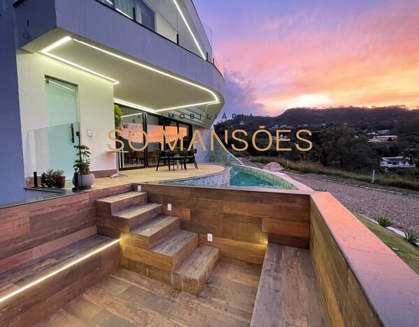 CASA A VENDA NO CONDOMÍNIO VEREDA DAS GERAES EM NOVA LIMA
