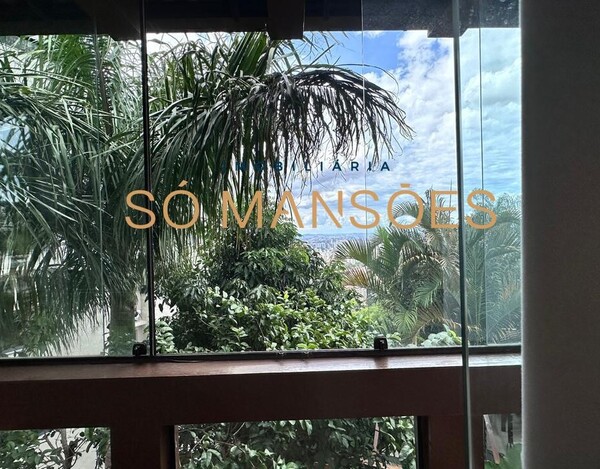 CASA A VENDA NO BAIRRO SANTA LÚCIA EM BELO HORIZONTE MG