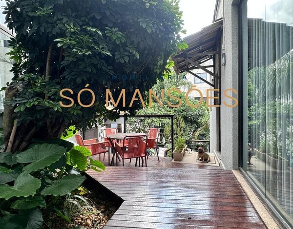 CASA A VENDA NO BAIRRO SANTA LÚCIA EM BELO HORIZONTE MG