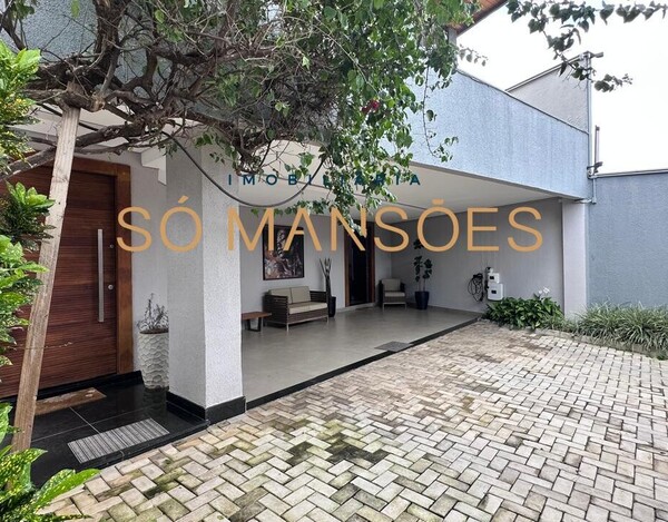 CASA A VENDA NO BAIRRO SANTA LÚCIA EM BELO HORIZONTE MG