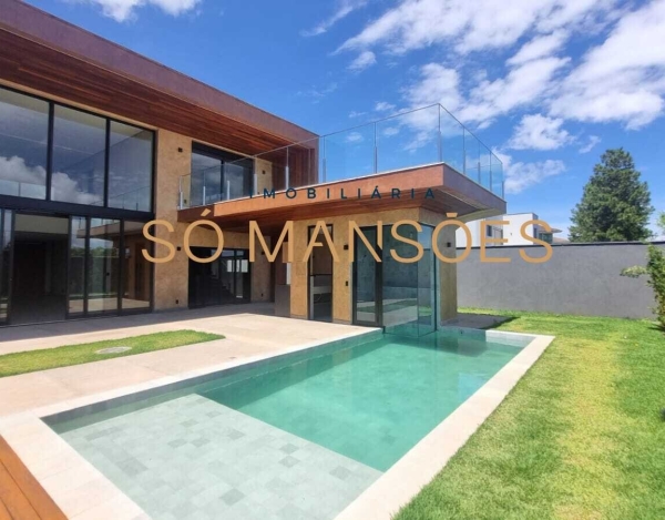 Casa Espaçosa de 480 m² à Venda com 4 Suítes e Vista Panorâmica no Alphaville - Lagoa dos Ingleses, Nova Lima - MG