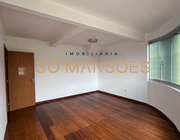 SANTA LÚCIA - CASA A VENDA NO BAIRRO SANTA LUCIA EM BELO HORIZONTE MG