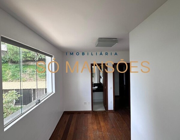SANTA LÚCIA - CASA A VENDA NO BAIRRO SANTA LUCIA EM BELO HORIZONTE MG
