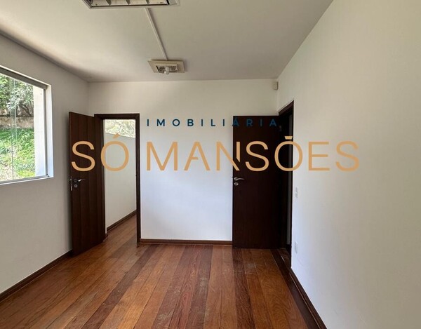 SANTA LÚCIA - CASA A VENDA NO BAIRRO SANTA LUCIA EM BELO HORIZONTE MG