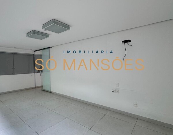 SANTA LÚCIA - CASA A VENDA NO BAIRRO SANTA LUCIA EM BELO HORIZONTE MG