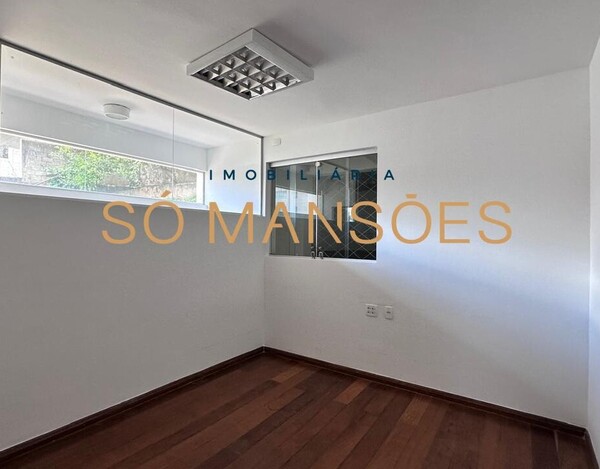 SANTA LÚCIA - CASA A VENDA NO BAIRRO SANTA LUCIA EM BELO HORIZONTE MG