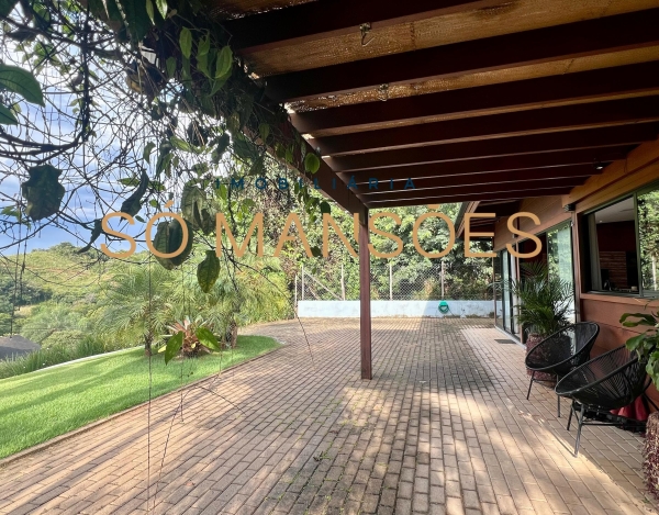 Casa de Alto Padrão de 183 m² à Venda com 2 Suítes e Vista Definitiva no Mirante da Mata, Nova Lima - MG