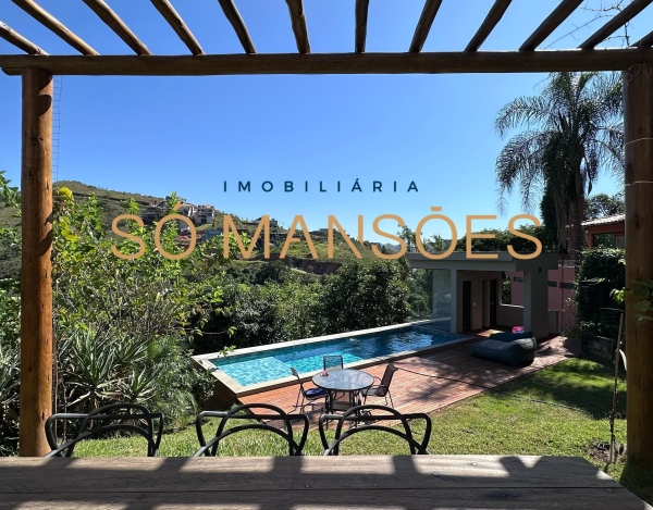 Casa de Luxo de 518 m² à Venda com 2 Suítes e Sauna no Vila Alpina, Nova Lima - MG