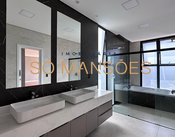 VILA CASTELA - CASA DE 583m² À VENDA NO CONDOMÍNIO VILA CASTELA 