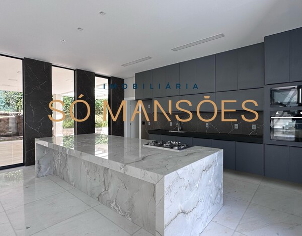 VILA CASTELA - CASA DE 583m² À VENDA NO CONDOMÍNIO VILA CASTELA 