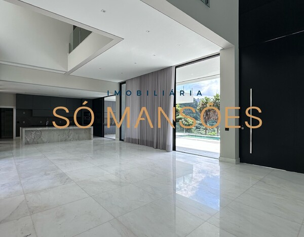 VILA CASTELA - CASA DE 583m² À VENDA NO CONDOMÍNIO VILA CASTELA 