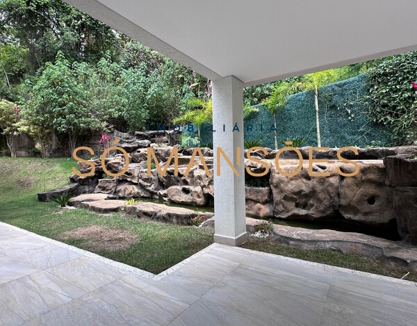 VILA CASTELA - CASA DE 583m² À VENDA NO CONDOMÍNIO VILA CASTELA 