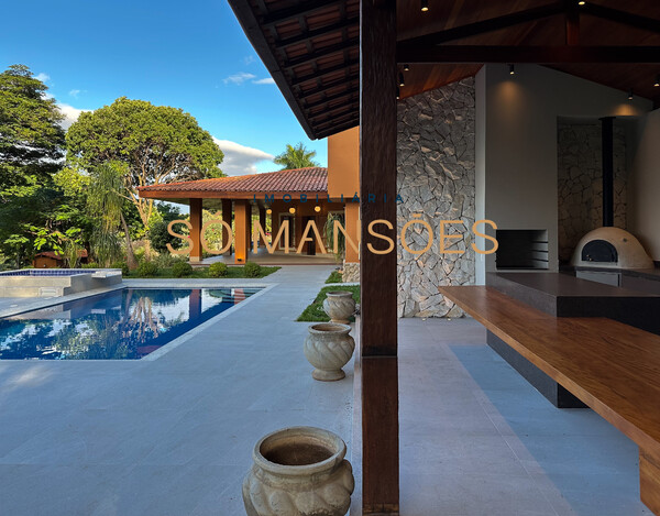 CASA DE 620m² À VENDA NO CONDOMÍNIO ESTANCIA DAS AMENDOEIRAS 