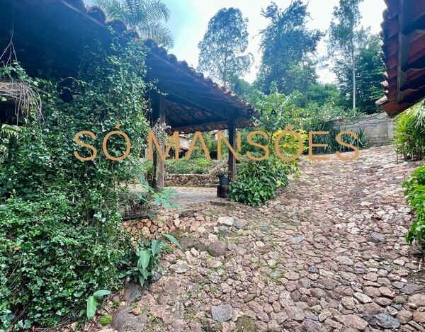 OURO VELHO MANSÕES - CASA À VENDA EM NOVA LIMA - MG 