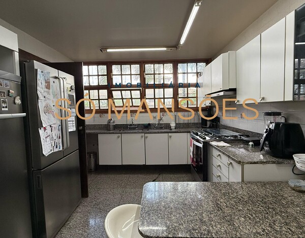 CASA À VENDA NO BAIRRO BELVEDERE EM BH