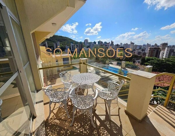 CASA À VENDA NO COMITECO EM BH