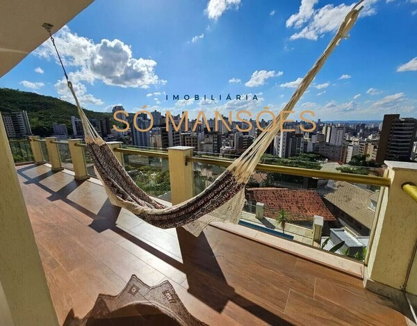 CASA À VENDA NO COMITECO EM BH