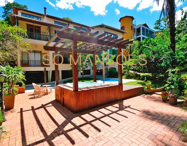 BOSQUE DO JAMBREIRO - CASA À VENDA EM NOVA LIMA