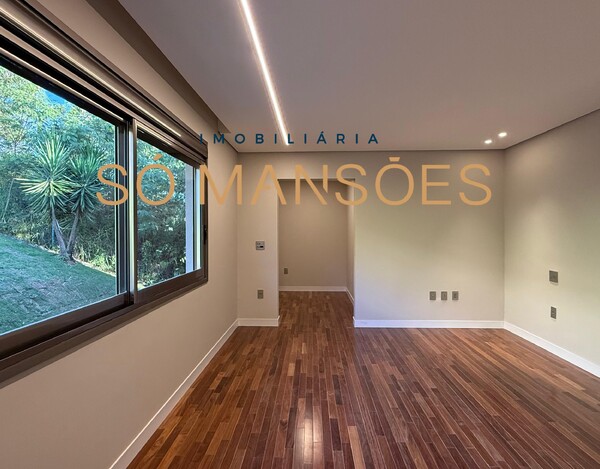 VALE DOS CRISTAIS - CASA À VENDA EM NOVA LIMA