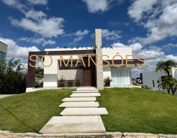 Casa Espaçosa de 417 m² à Venda com 4 Suítes e Vista Definitiva no Condomínio Aldeias do Lago, Esmeraldas - MG