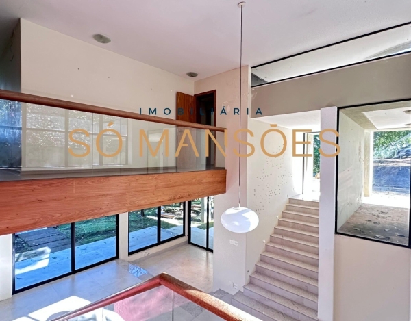 Casa de Luxo à Venda com Vista Definitiva no Vale dos Cristais, Nova Lima - MG