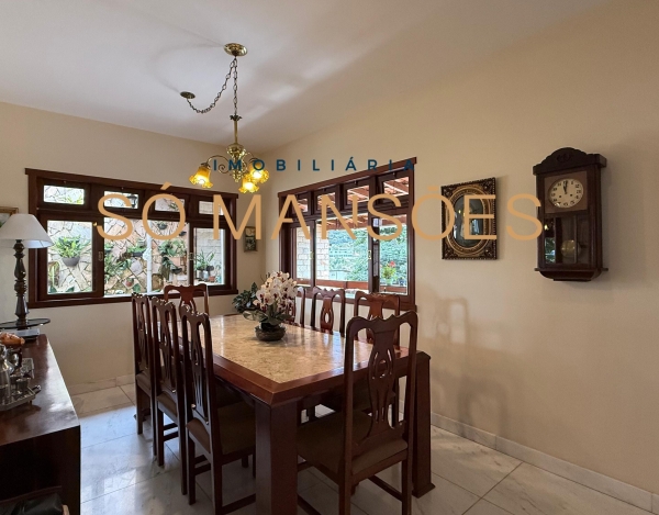 Casa Exclusiva de 315 m² à Venda com 4 Suítes e Vista Definitiva no Bosque Residencial do Jambreiro, Nova Lima - MG
