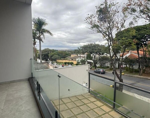 BANDEIRANTES - CASA À VENDA NA REGIÃO DA PAMPULHA