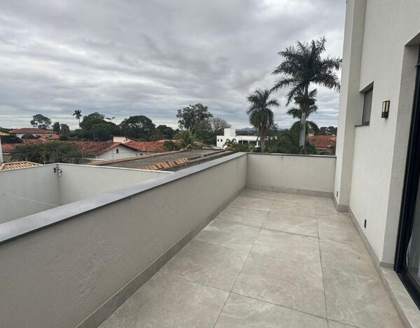 BANDEIRANTES - CASA À VENDA NA REGIÃO DA PAMPULHA