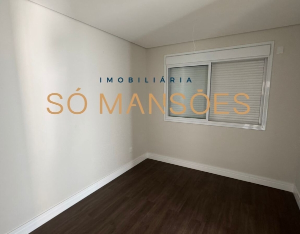 Casa Espaçosa de 411 m² à Venda com 4 Suítes e Vista Definitiva no Portal do Sol, Contagem - MG