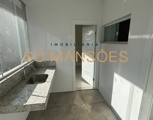 CASA À VENDA NO CONDOMÍNIO PORTAL DO SOL EM CONTAGEM