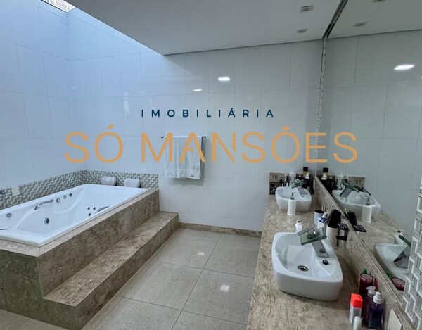 CASA À VENDA NO BAIRRO GARÇAS NA REGIÃO DA PAMPULHA