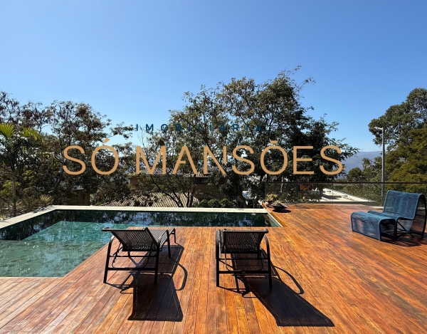 Casa de Alto Padrão de 405 m² à Venda com 3 Suítes e Vista Panorâmica no Quintas do Sol, Nova Lima - MG