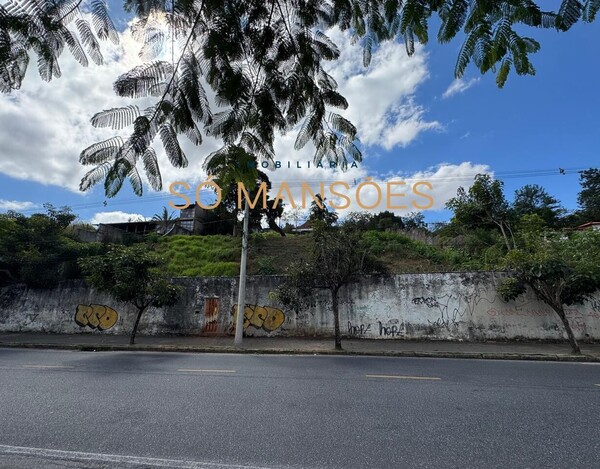 LOTE / TERRENO DE 1.400m² À VENDA NA PAMPULHA