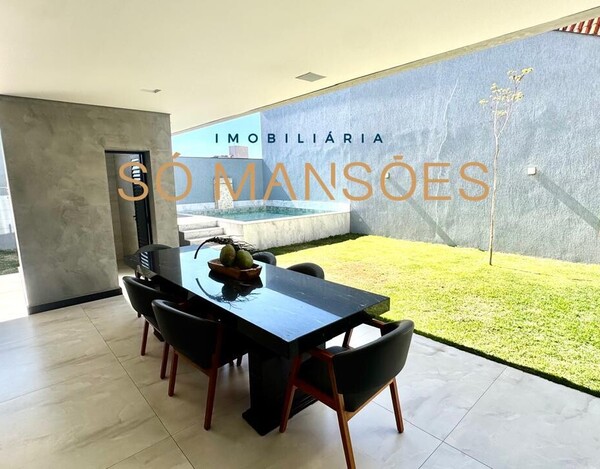 SANTA LÚCIA - CASA A VENDA EM BELO HORIZONTE MG