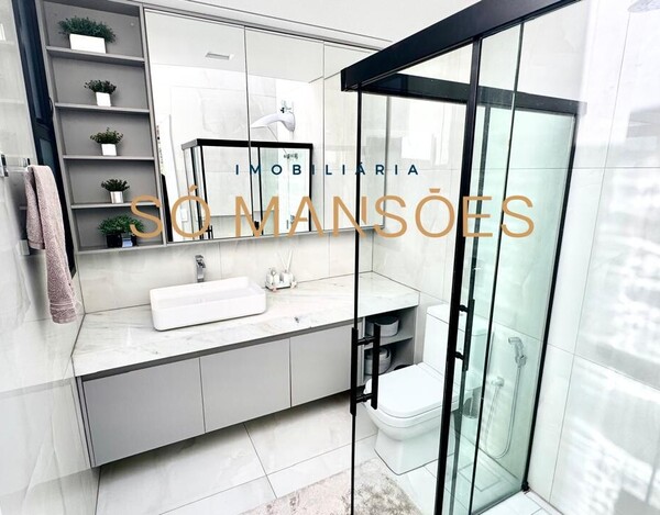 SANTA LÚCIA - CASA A VENDA EM BELO HORIZONTE MG